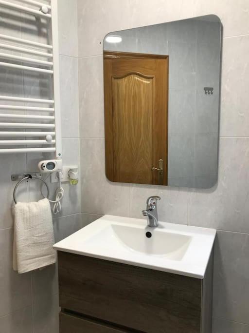 Piso Centrico Cerca De La Playa Apartman A Coruña Kültér fotó